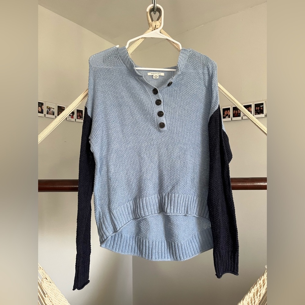 American Eagle sweater